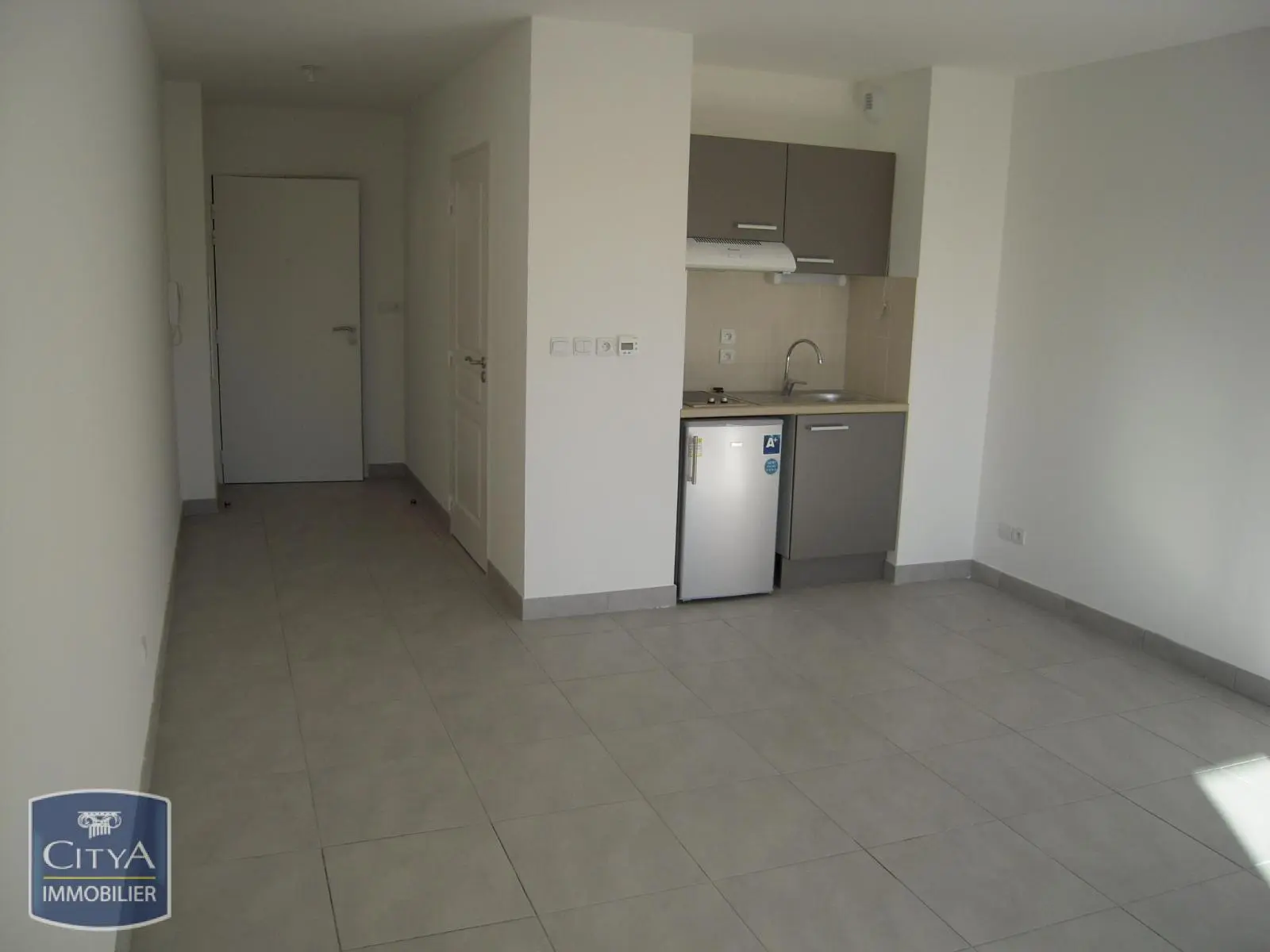 Photo 1 Appartement 1 pièce 29.41m²