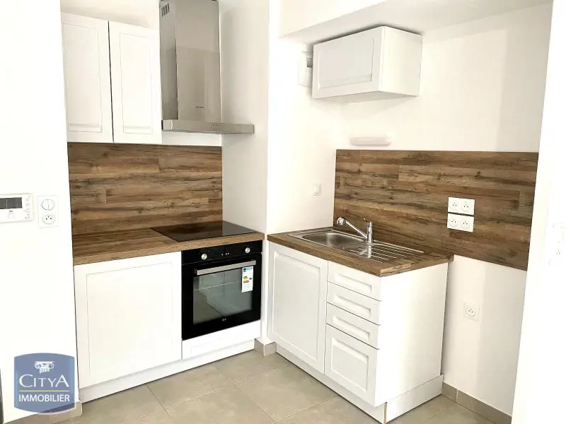 Photo 2 Appartement 1 pièce 33.8m²