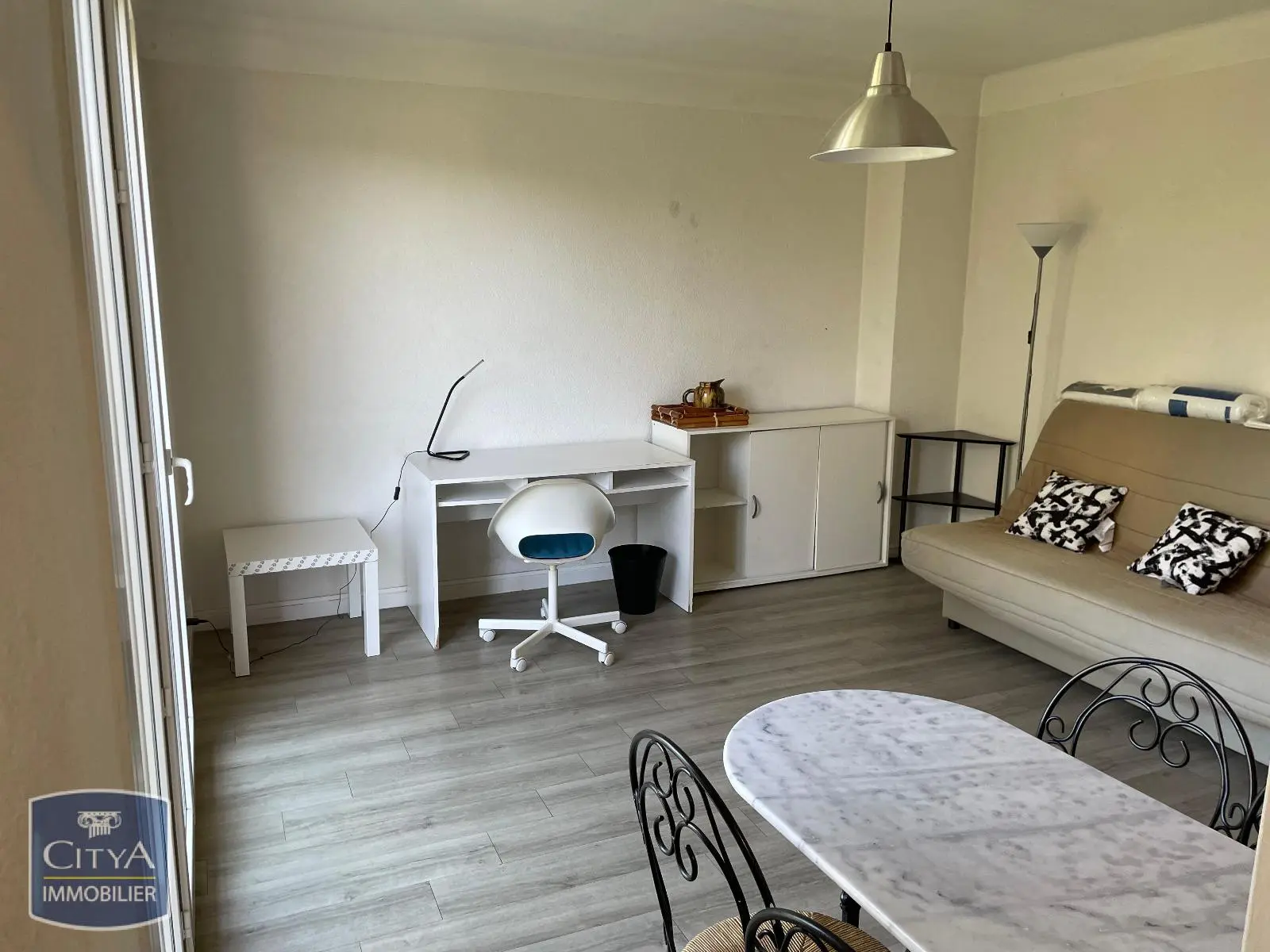 Photo 2 Appartement 1 pièce 24.83m²