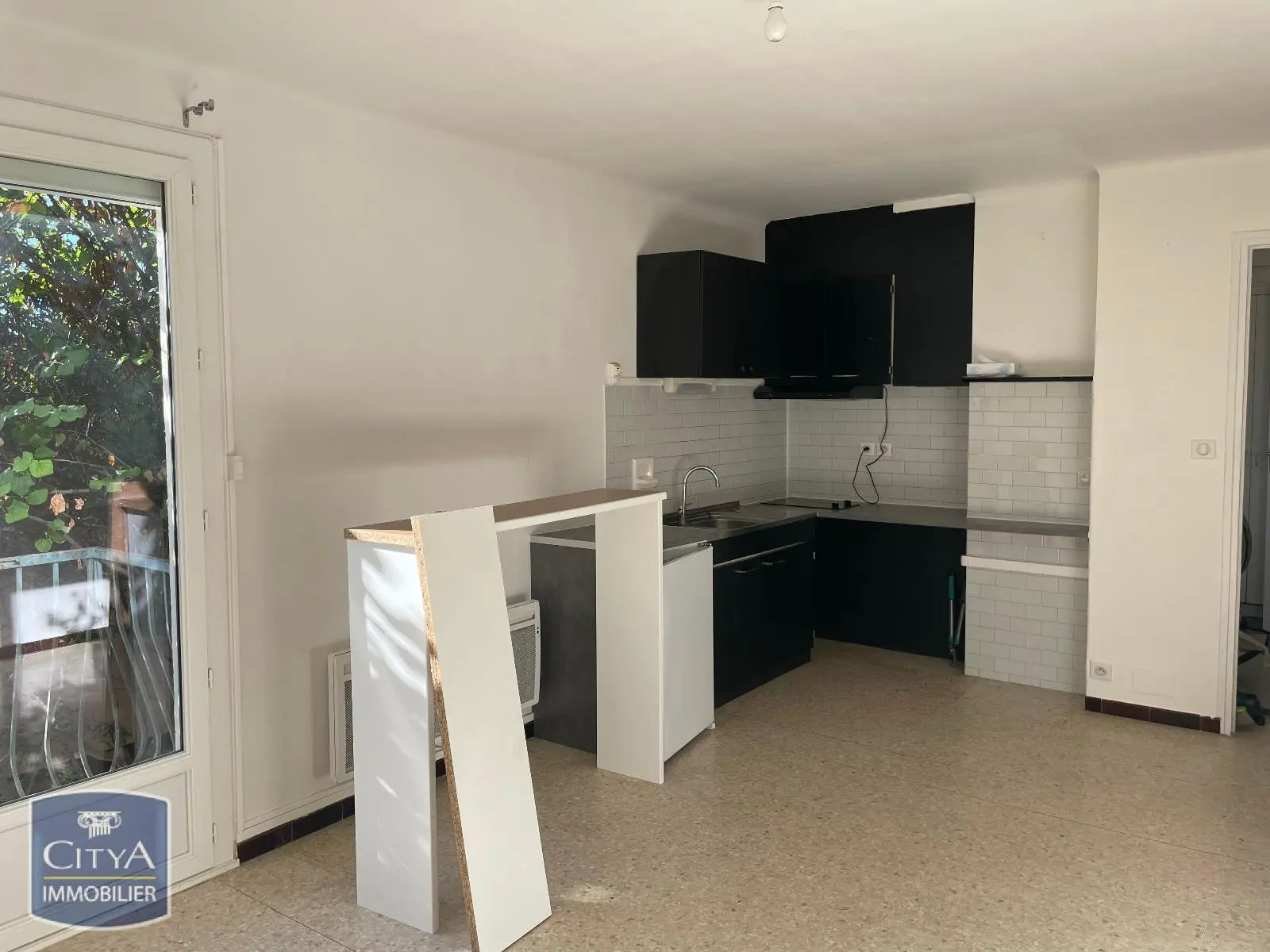 Photo 2 Appartement 1 pièce 26.8m²
