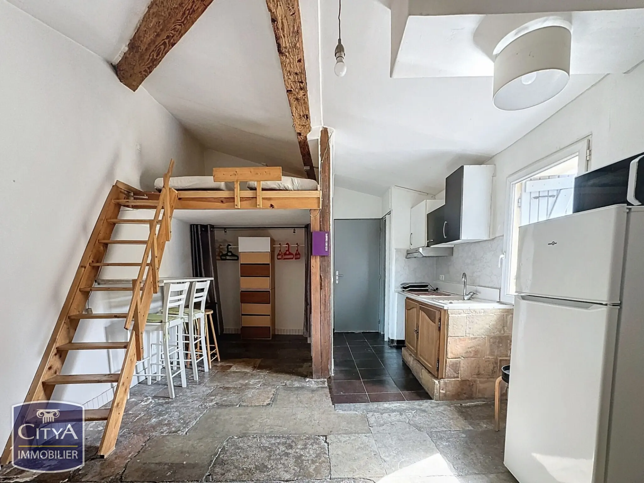 Photo 1 Appartement 1 pièce 28.22m²