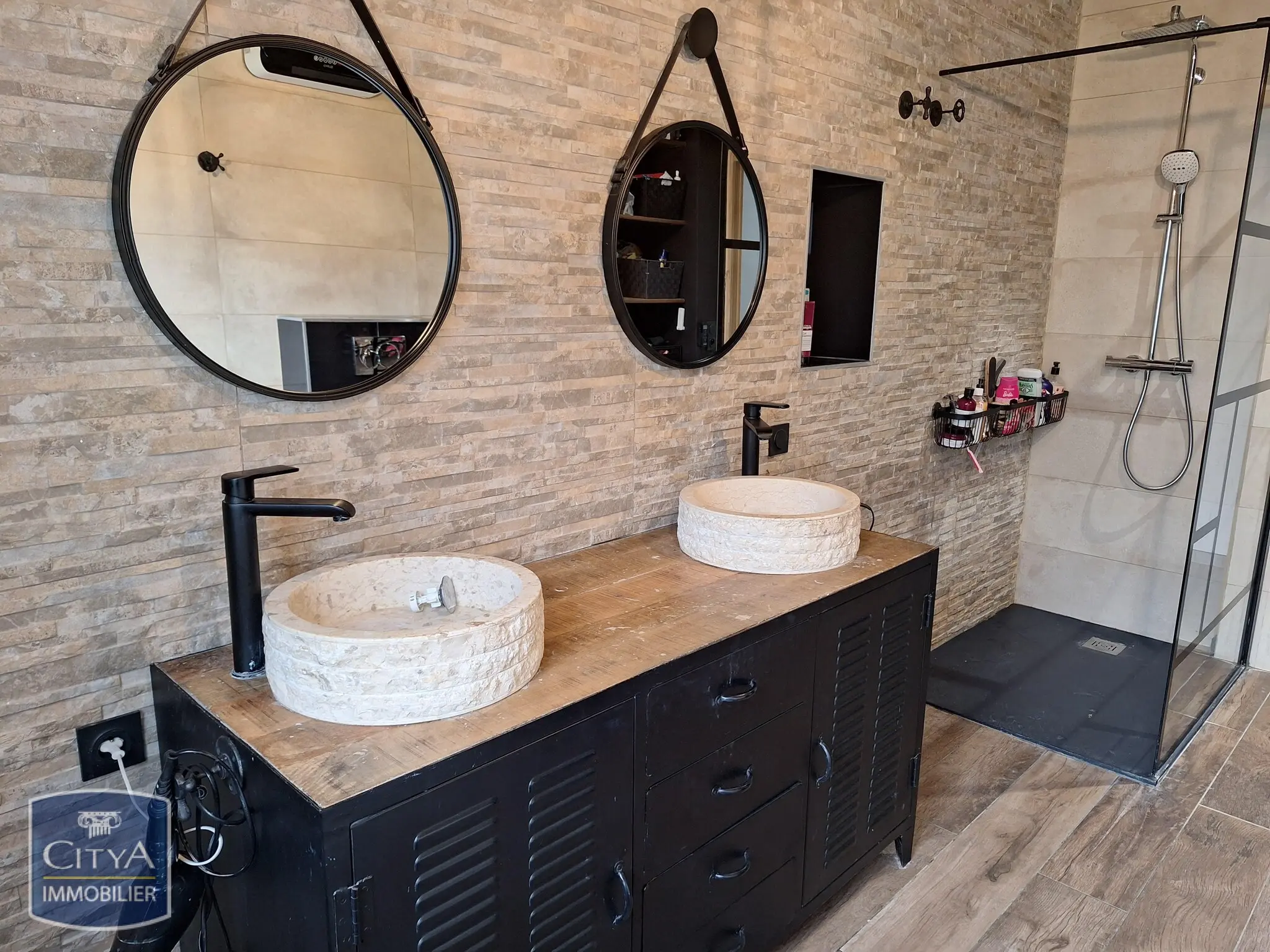 Photo 15 Maison 6 pièces 170m²