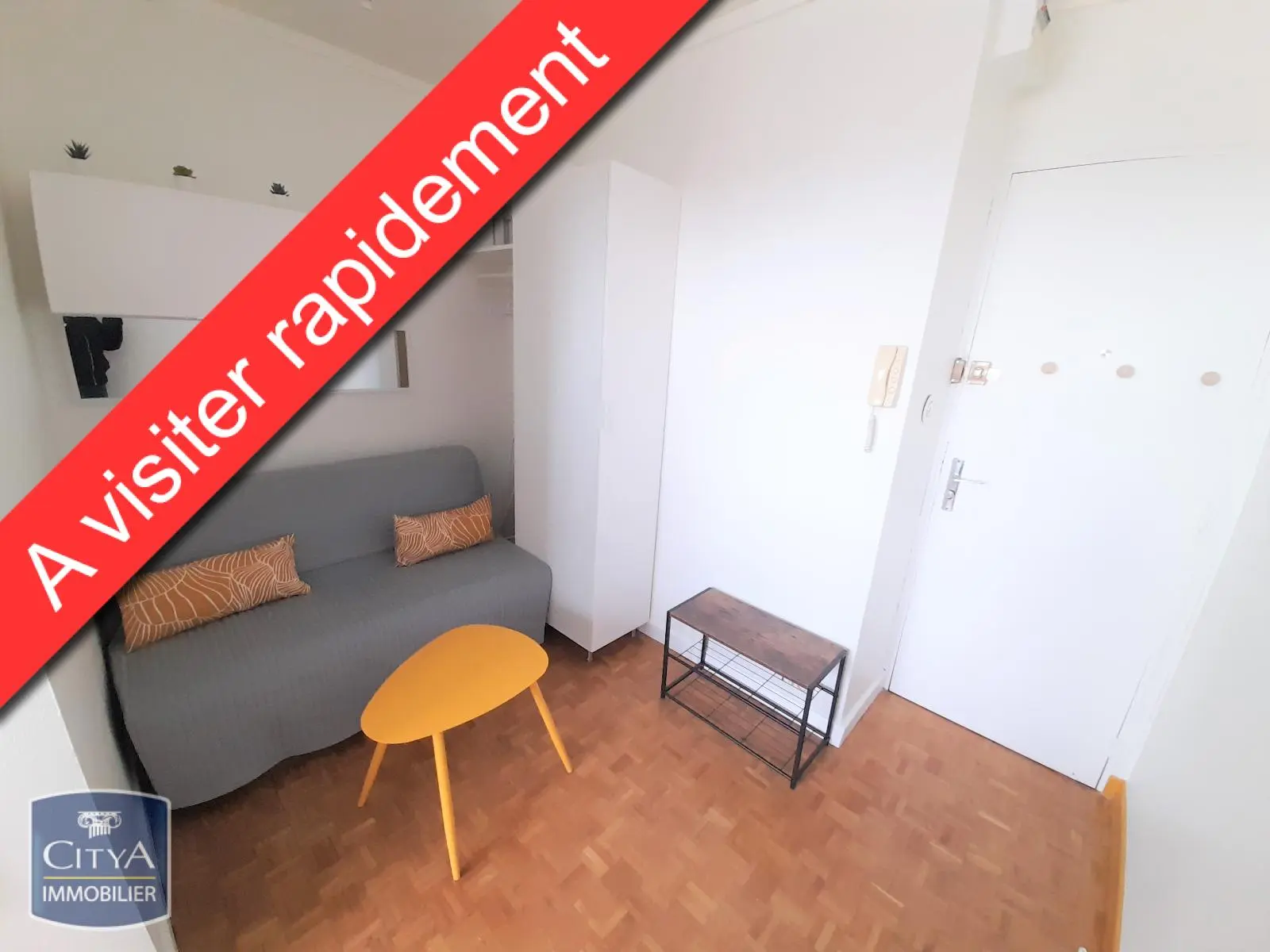 Photo 1 Appartement 1 pièce 14.38m²