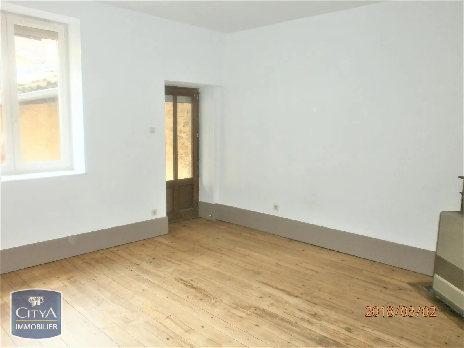 Photo 1 Appartement 1 pièce 25m²