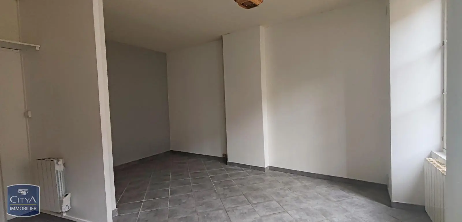 Photo 2 Appartement 1 pièce 25.6m²