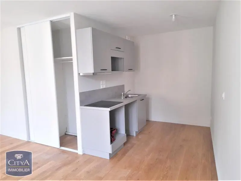 Photo 2 Appartement 1 pièce 30.35m²