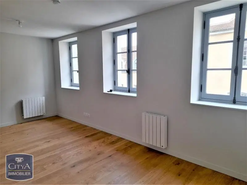 Photo 1 Appartement 1 pièce 30.35m²