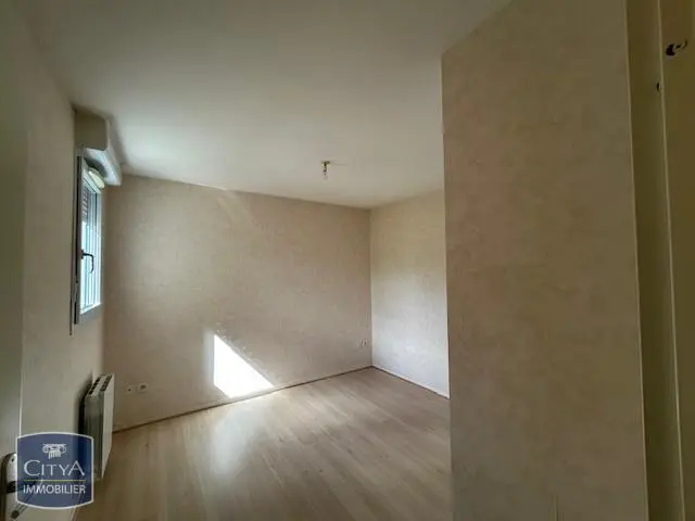 T2 A LOUER PARAY LE MONIAL