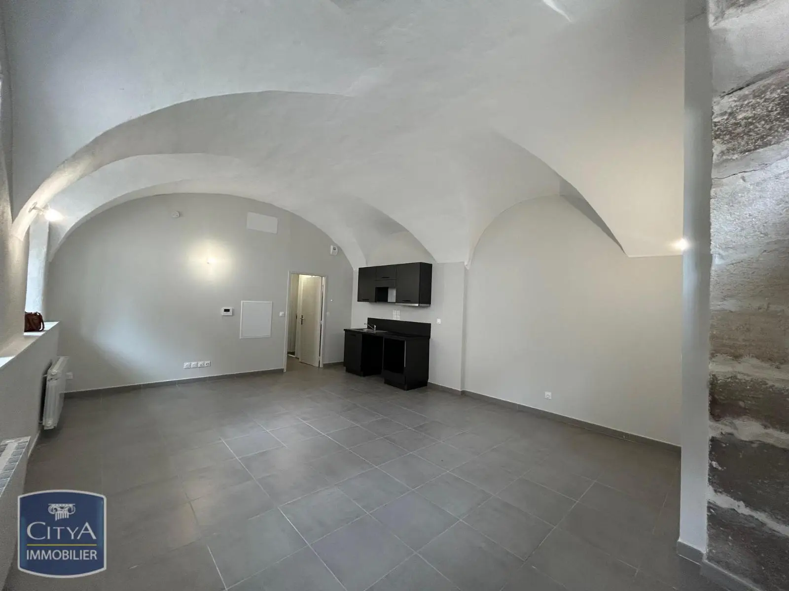 Photo 1 Appartement 2 pièces 57.9m²
