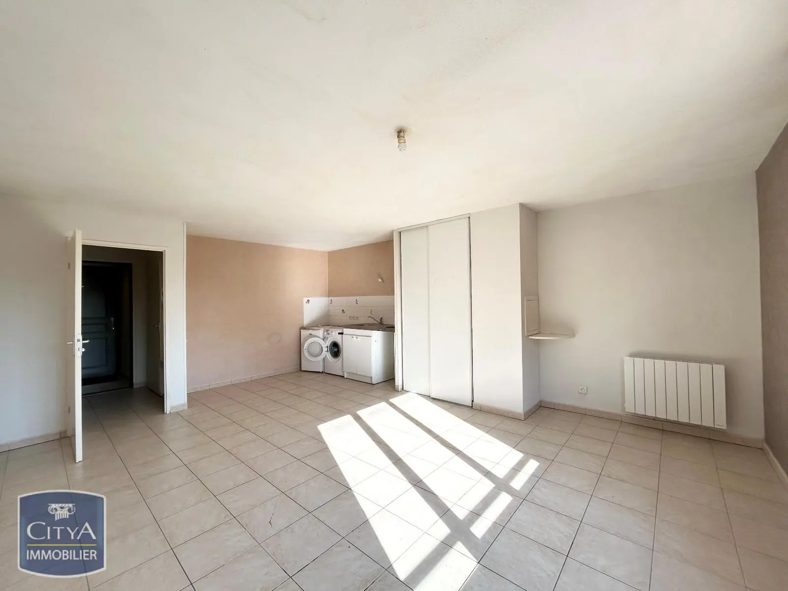 Photo 2 Appartement 1 pièce 34.77m²