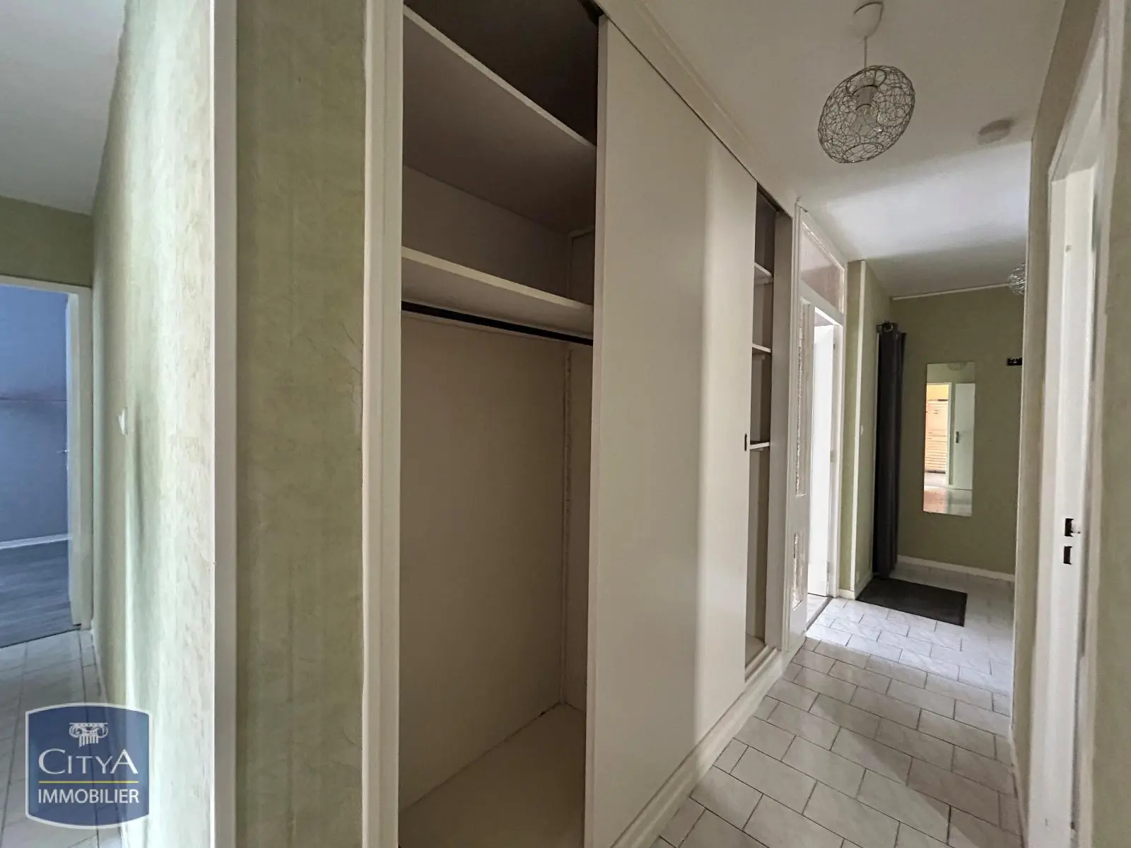 Photo 2 Appartement 4 pièces 74.42m²