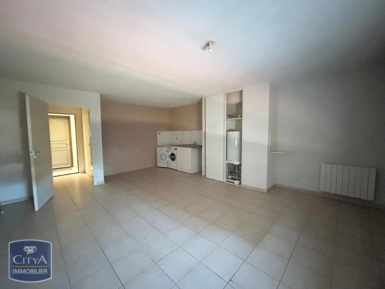 Photo 2 Appartement 1 pièce 34.77m²