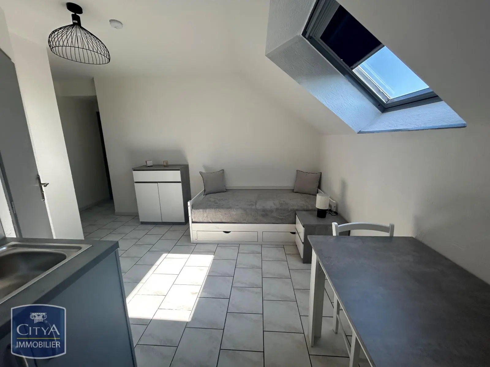 Photo 1 Appartement 1 pièce 14.3m²