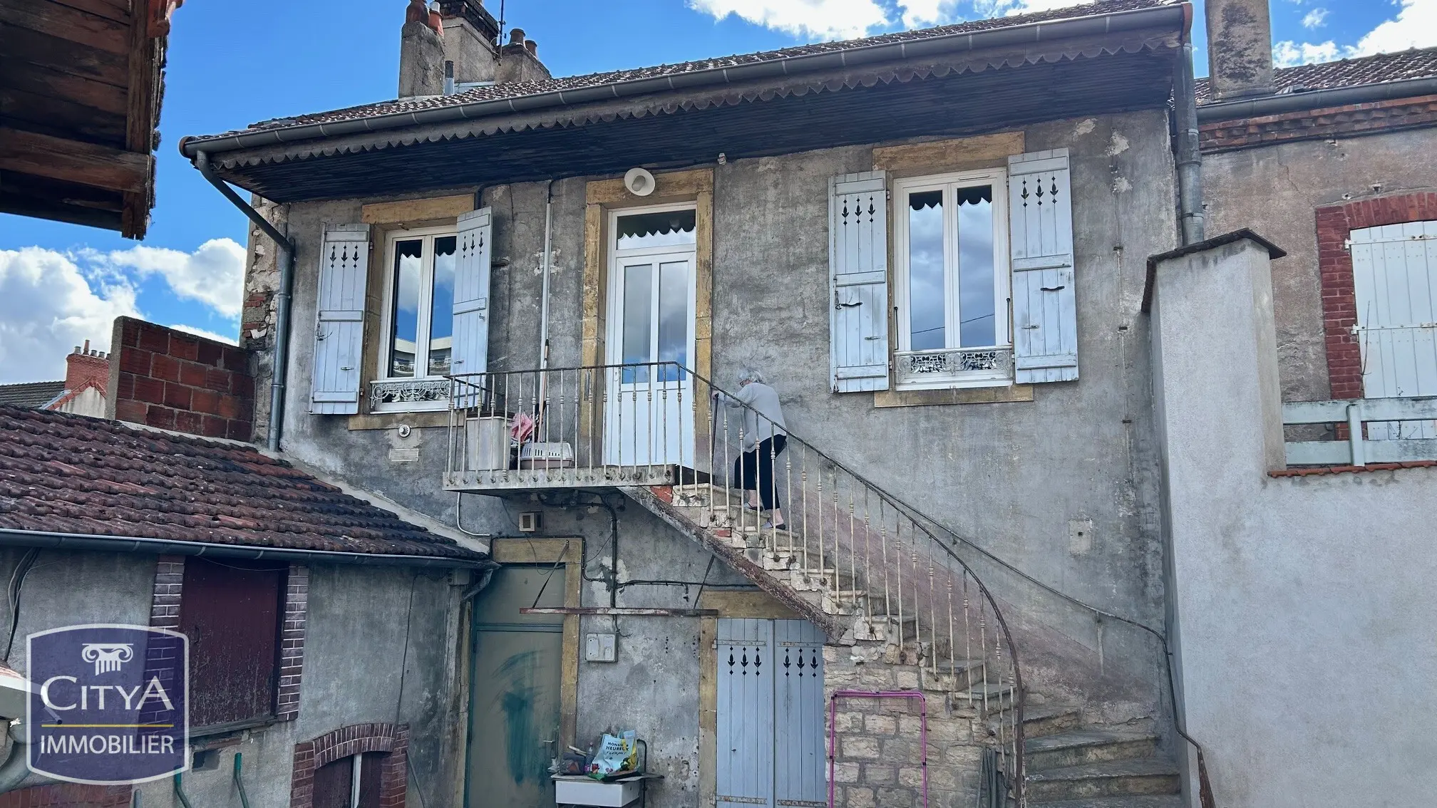 Photo 2 Immeuble 130m²