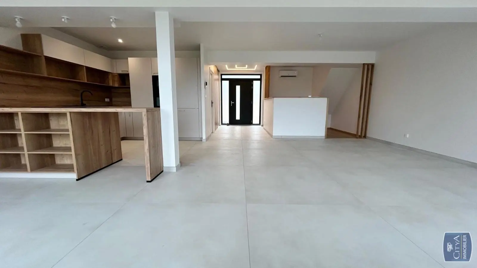 Photo 9 Maison 4 pièces 145m²