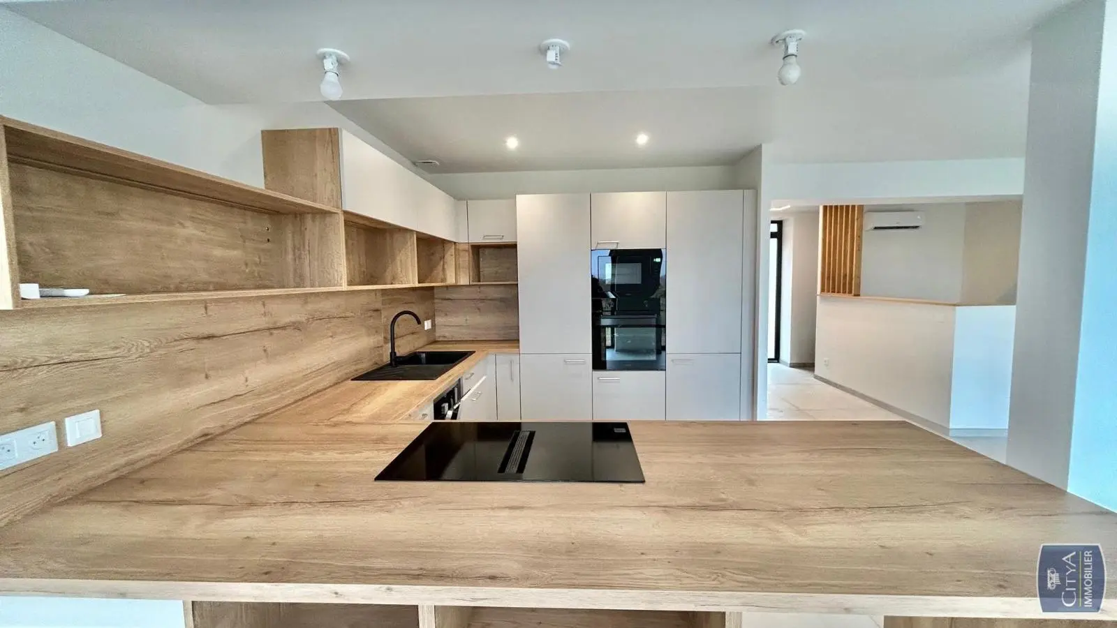 Photo 10 Maison 4 pièces 145m²