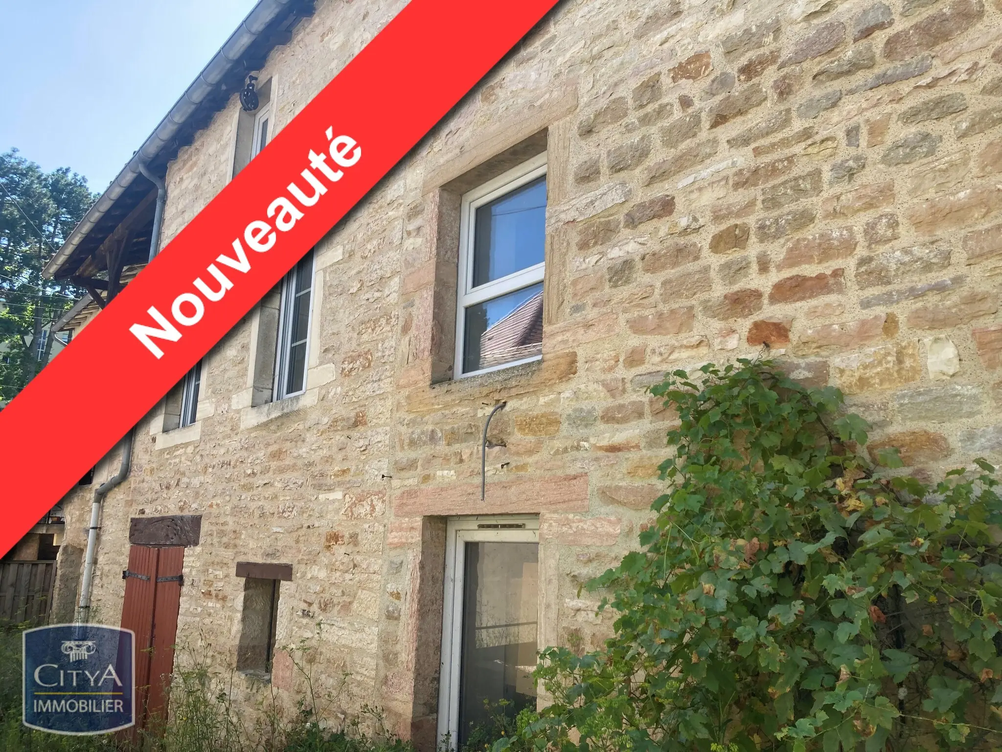 Photo 1 Maison 6 pièces 180m²