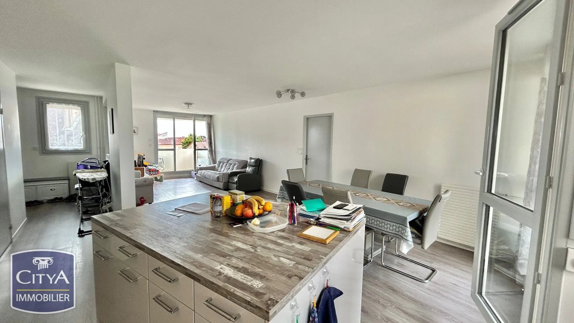 Photo 3 Appartement 5 pièces 113.24m²