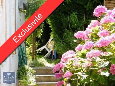 Photo 1 Maison 9 pièces 196.81m²