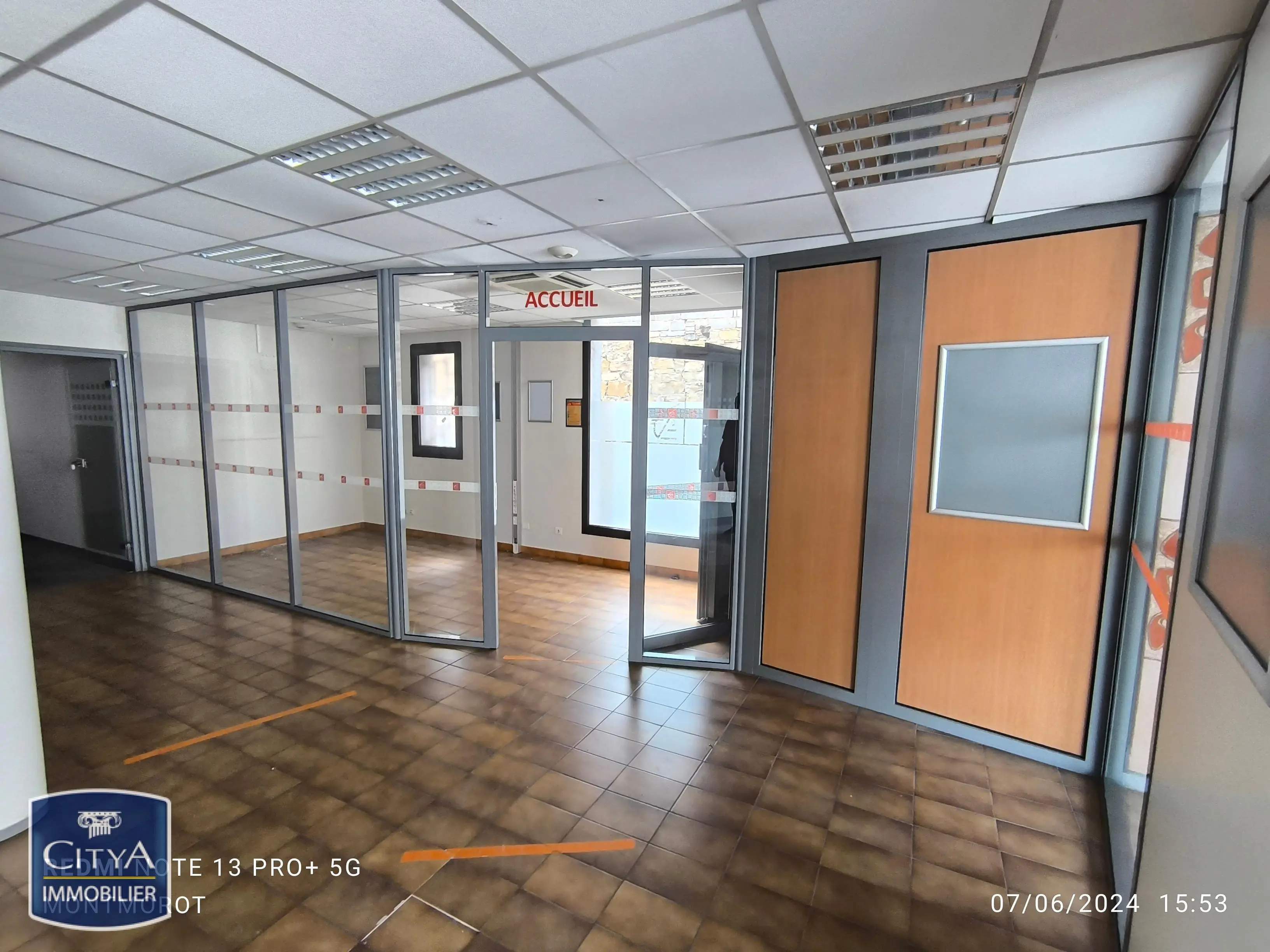 Photo 3 Local Commercial 138m²