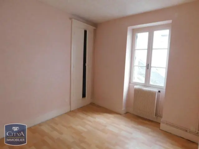 Illustration pour Immeuble 650m² Photo Immeuble 650m²