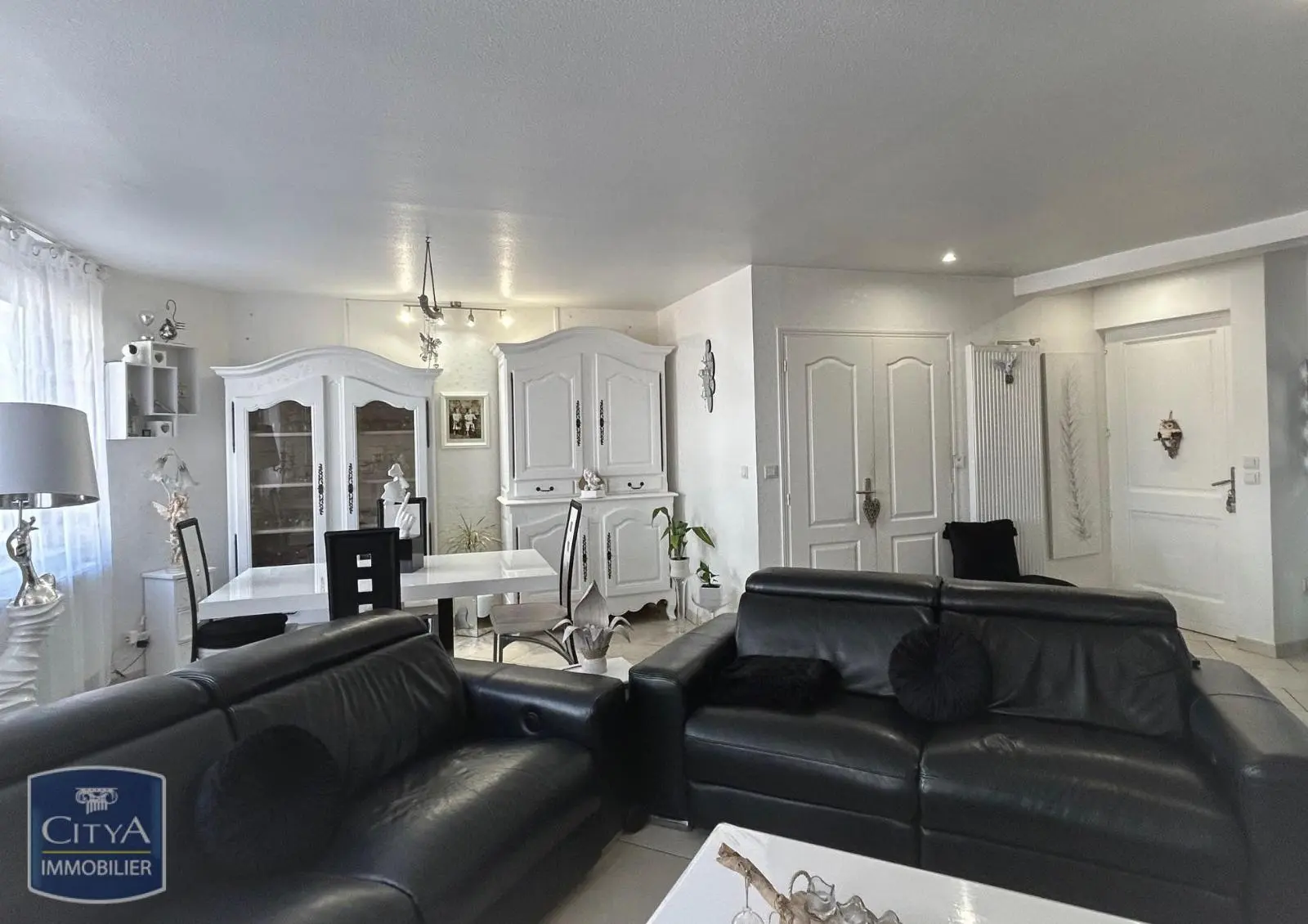 Photo 3 Appartement 5 pièces 110m²