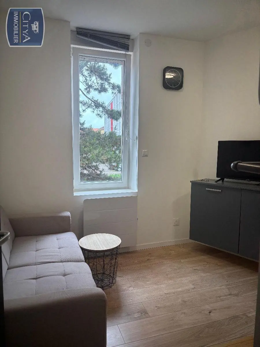Photo 1 Appartement 1 pièce 16.5m²
