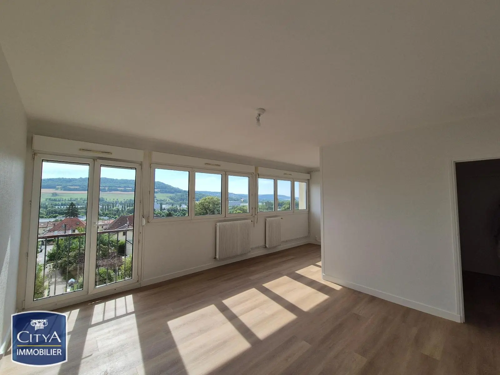 Photo 1 Appartement 4 pièces 70m²