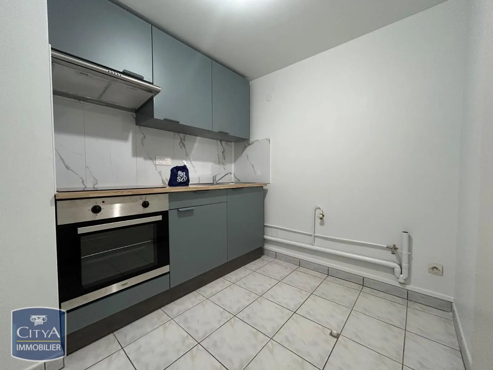 Photo 2 Appartement 1 pièce 32.03m²
