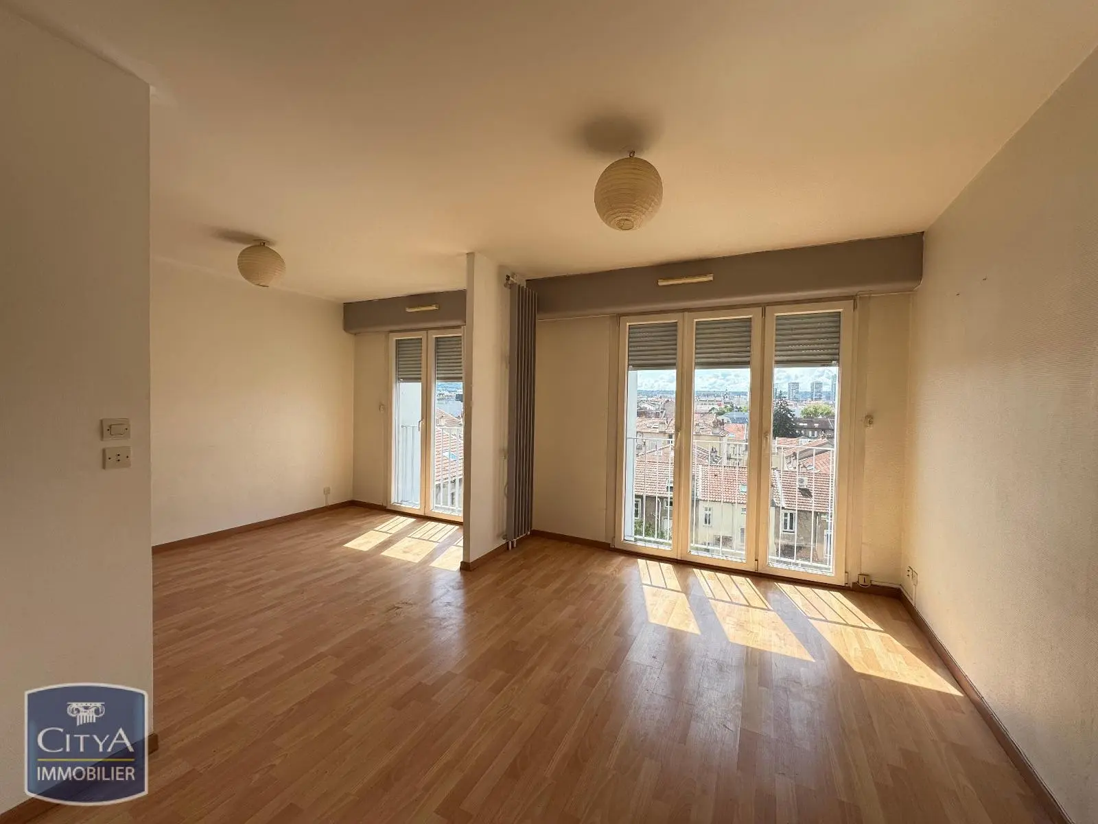 Photo 1 Appartement 1 pièce 30.62m²