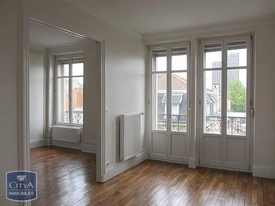 Photo 1 Appartement 5 pièces 91.13m²