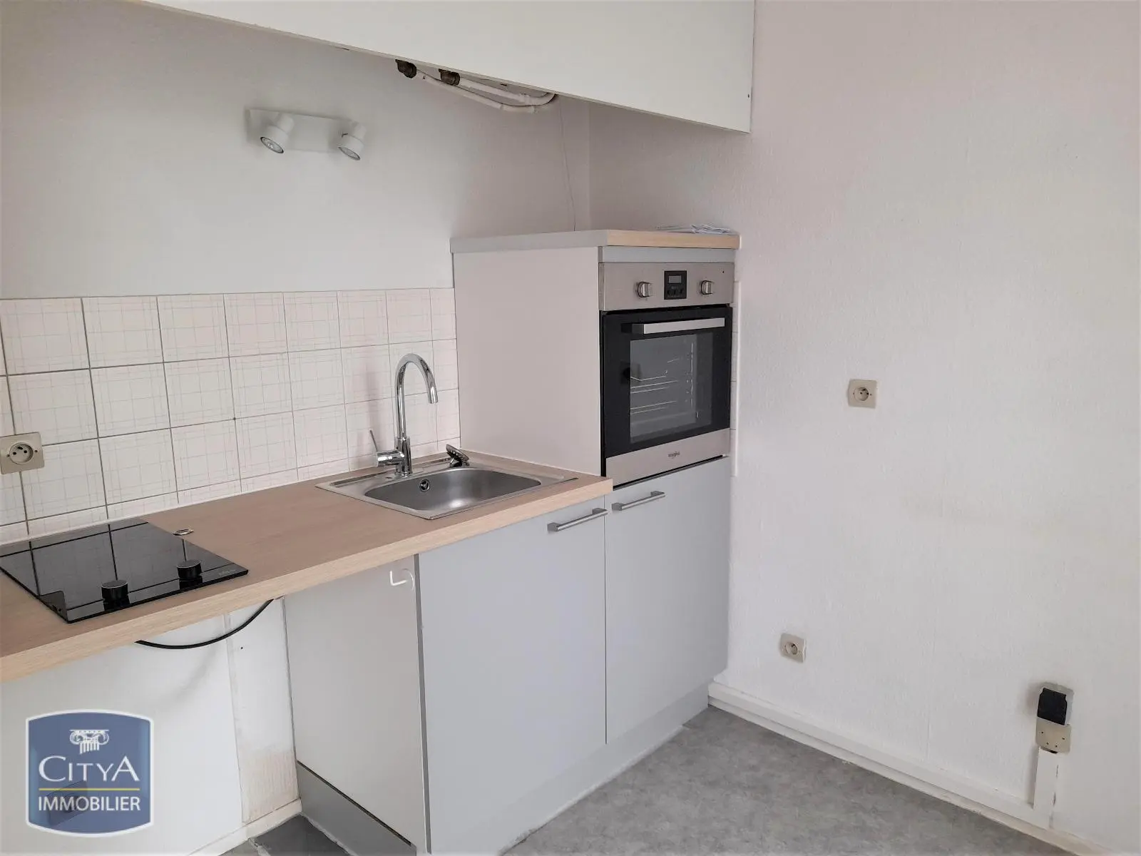 Photo 2 Appartement 1 pièce 31.49m²
