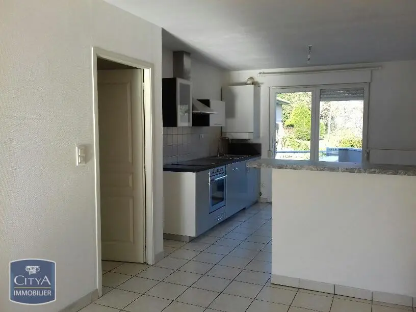 Photo 1 Appartement 6 pièces 144.69m²