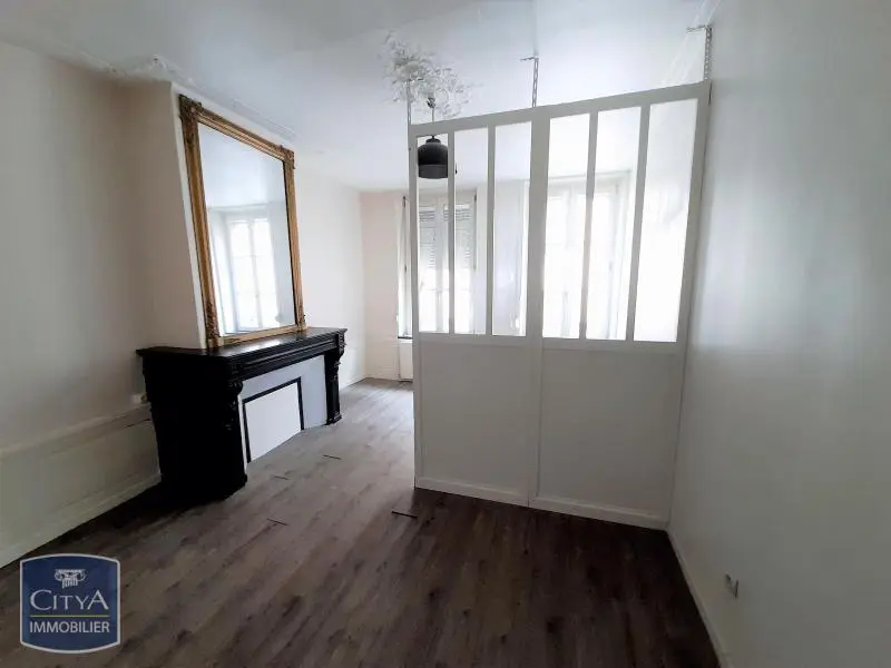 Photo 1 Appartement 1 pièce 30.53m²