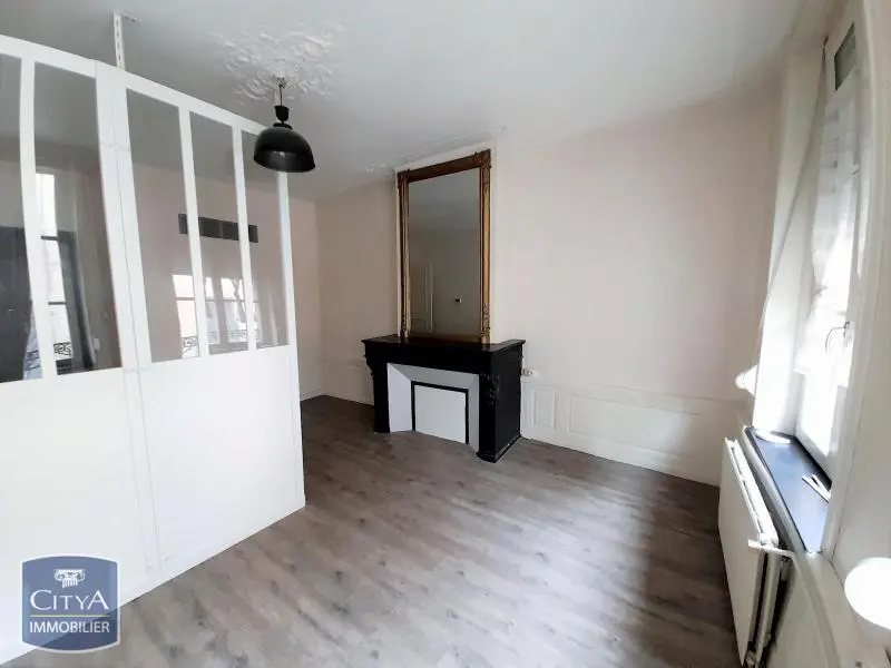 Photo 2 Appartement 1 pièce 30.53m²