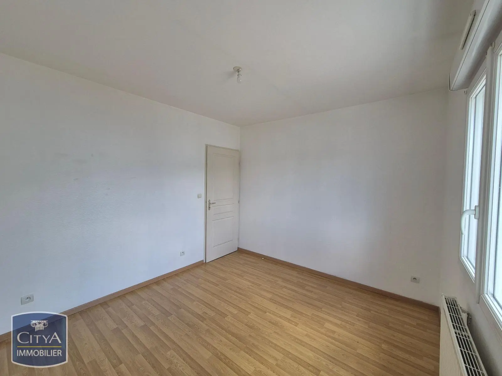 Photo 12 Appartement 6 pièces 151.88m²