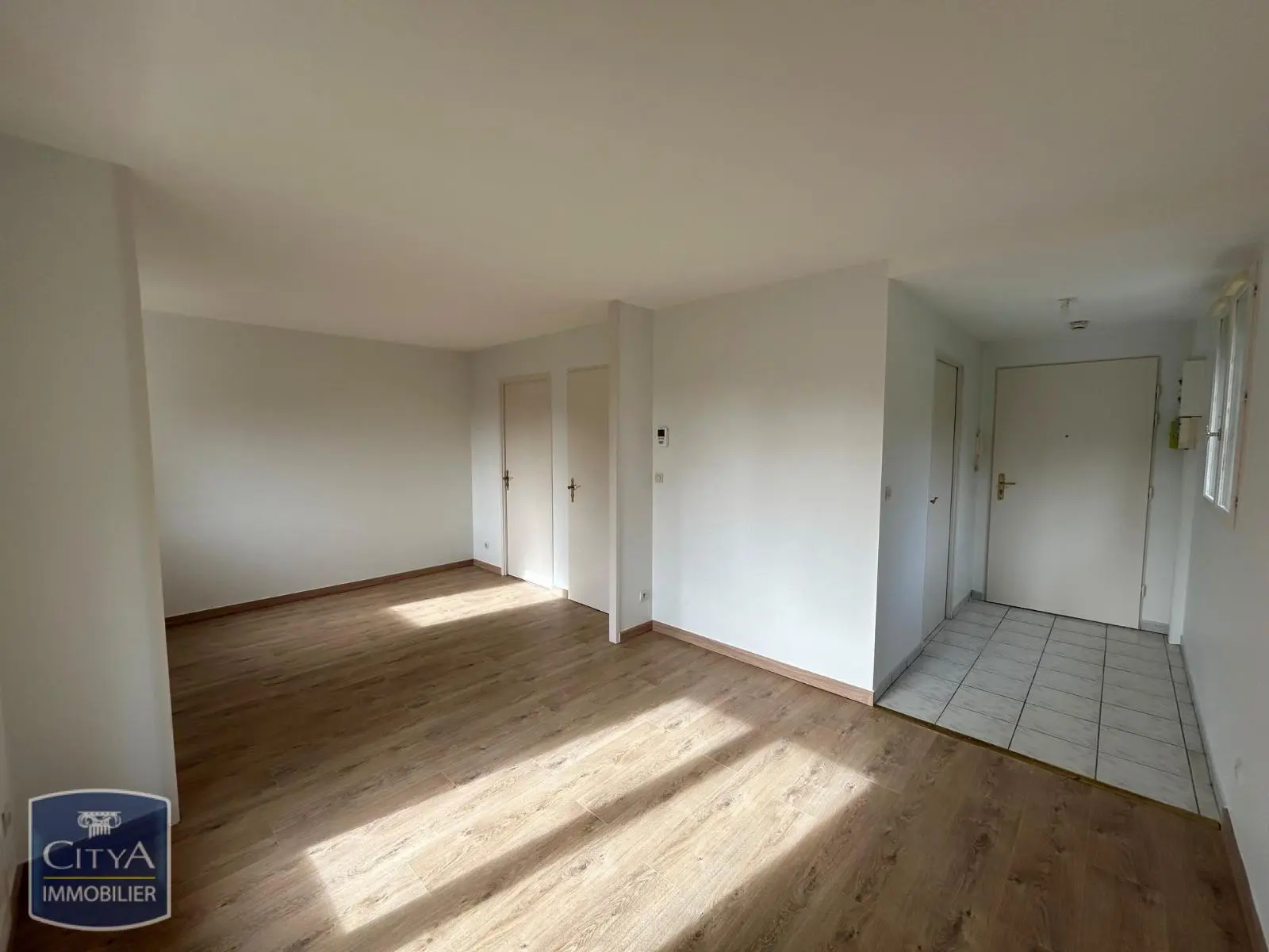 Photo 1 Appartement 1 pièce 32.03m²