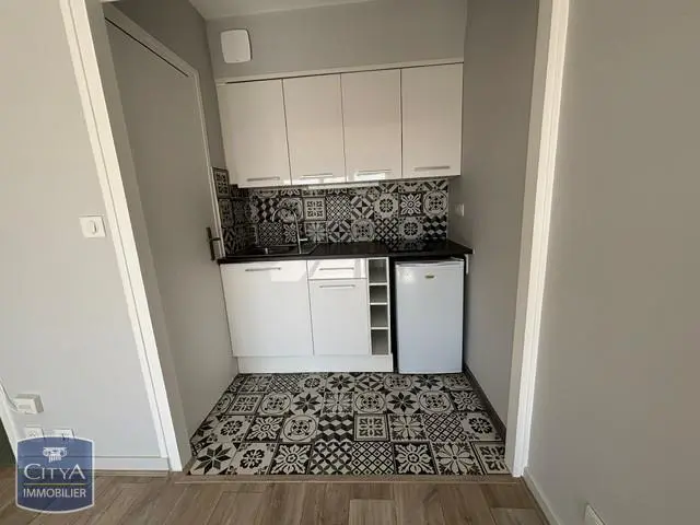 Photo 2 Appartement 1 pièce 29.22m²