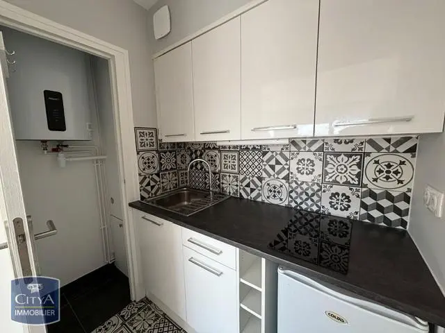 Photo 1 Appartement 1 pièce 29.22m²