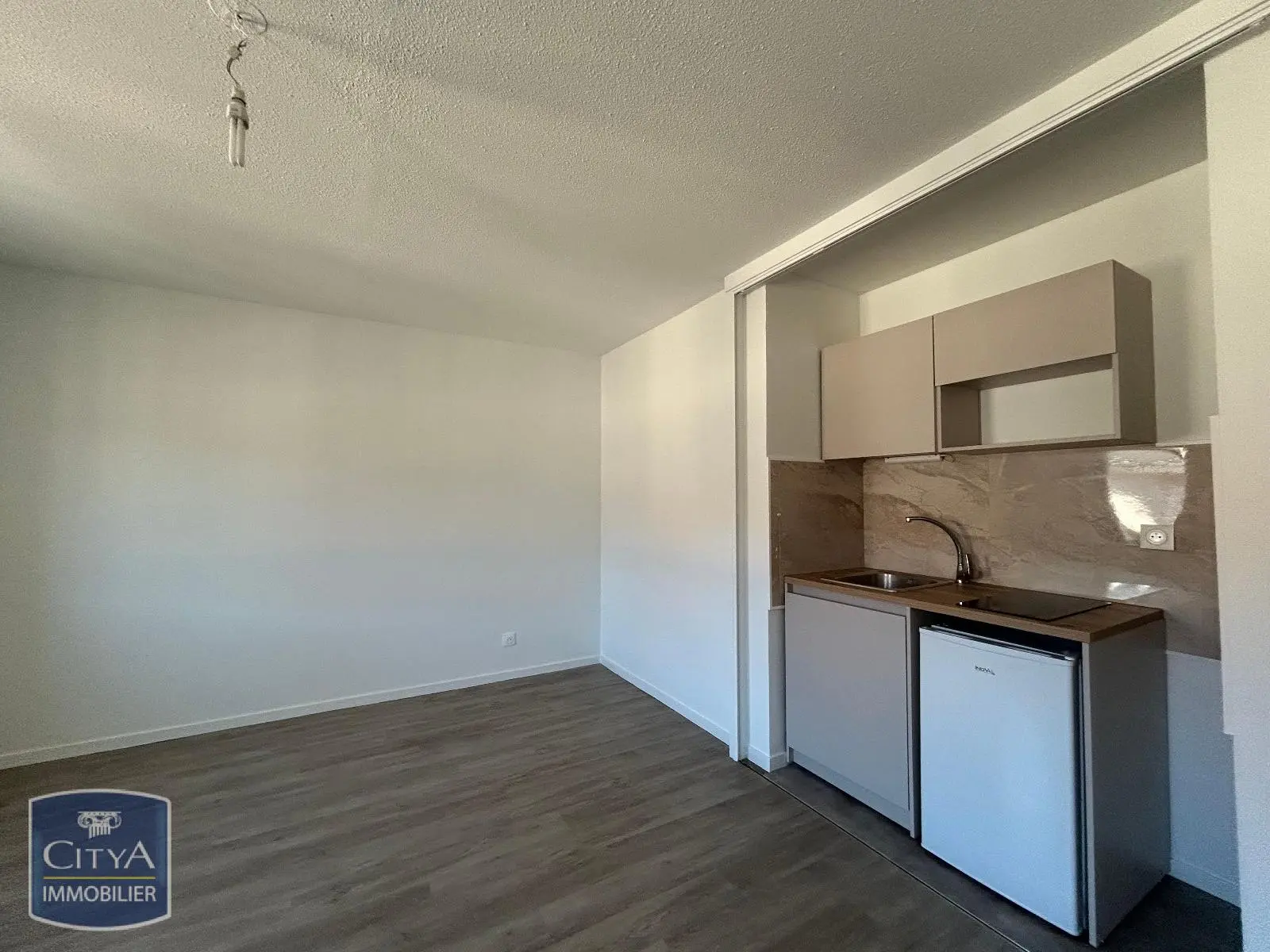 Photo 1 Appartement 1 pièce 32.13m²