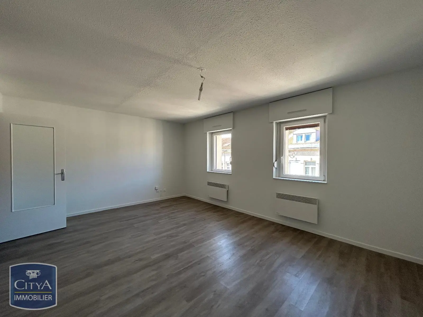 Photo 2 Appartement 1 pièce 32.13m²