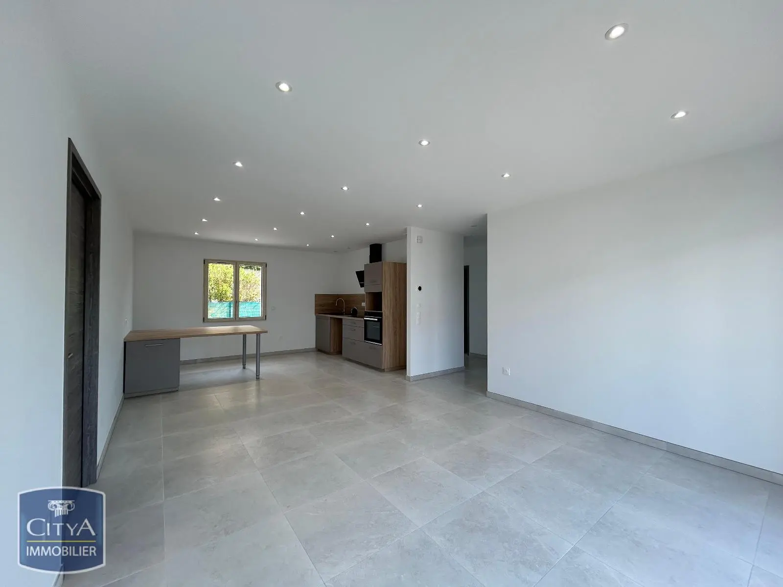 Photo 1 Appartement 3 pièces 80.91m²