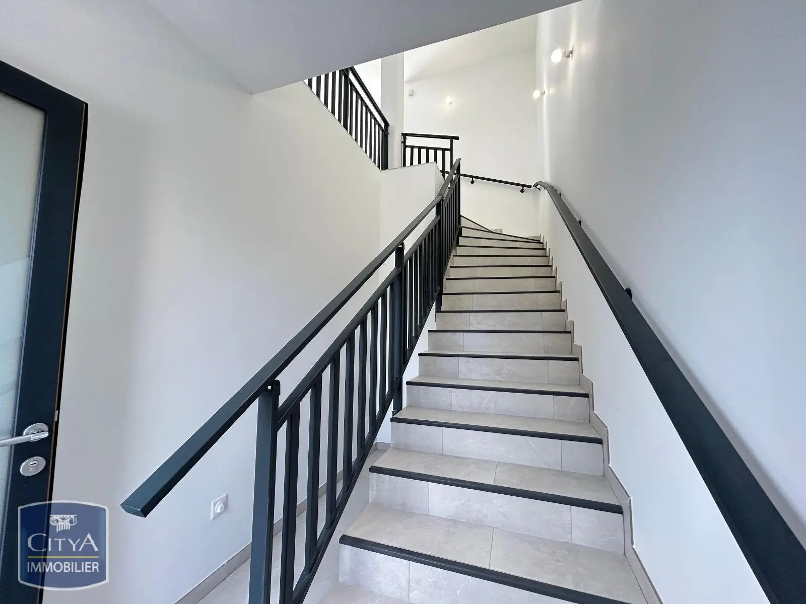 Photo 2 Appartement 3 pièces 102.02m²