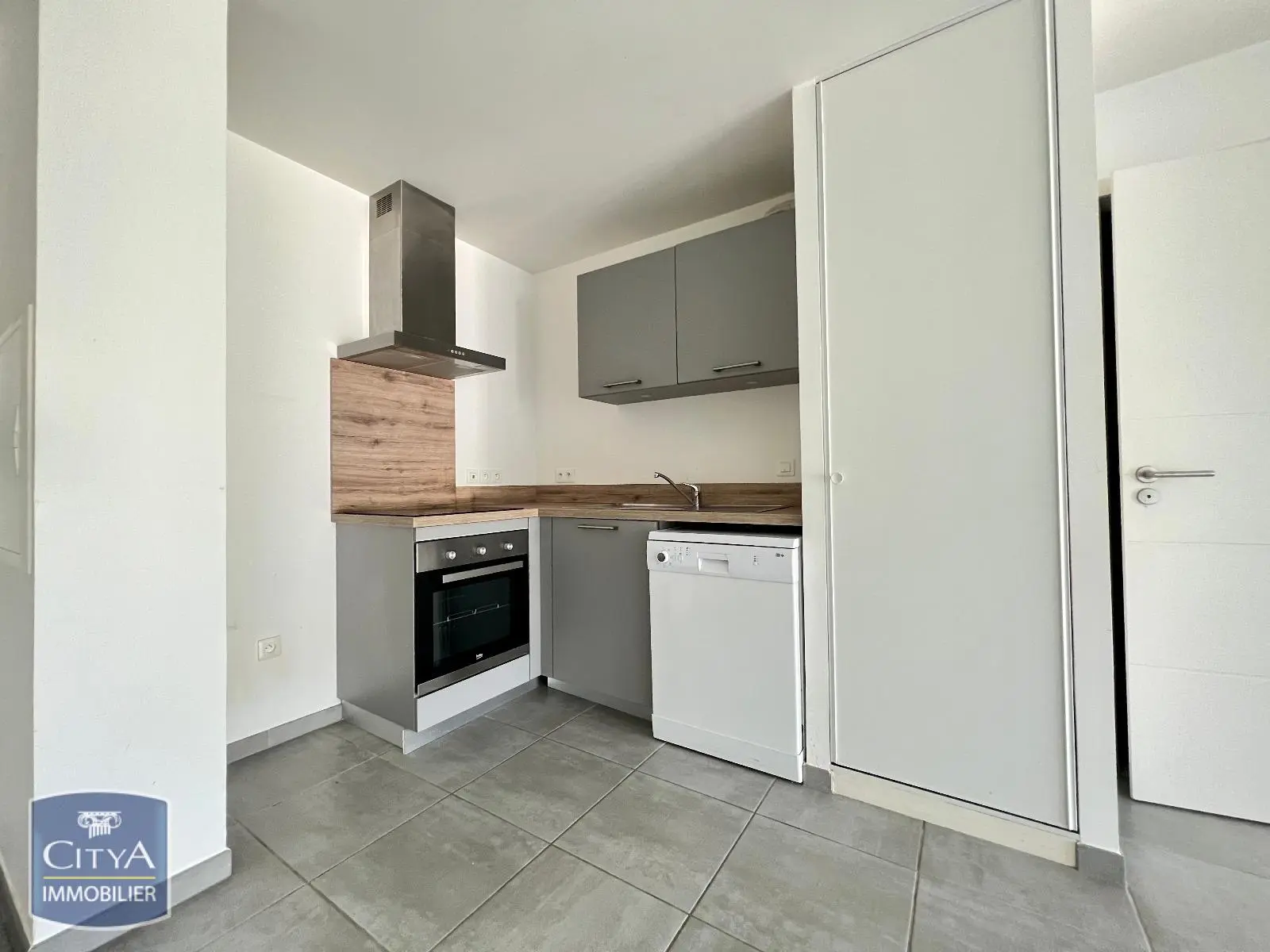 A louer T2 avec balcon et parking secteur NANCY/RIVES DE MEURTHE