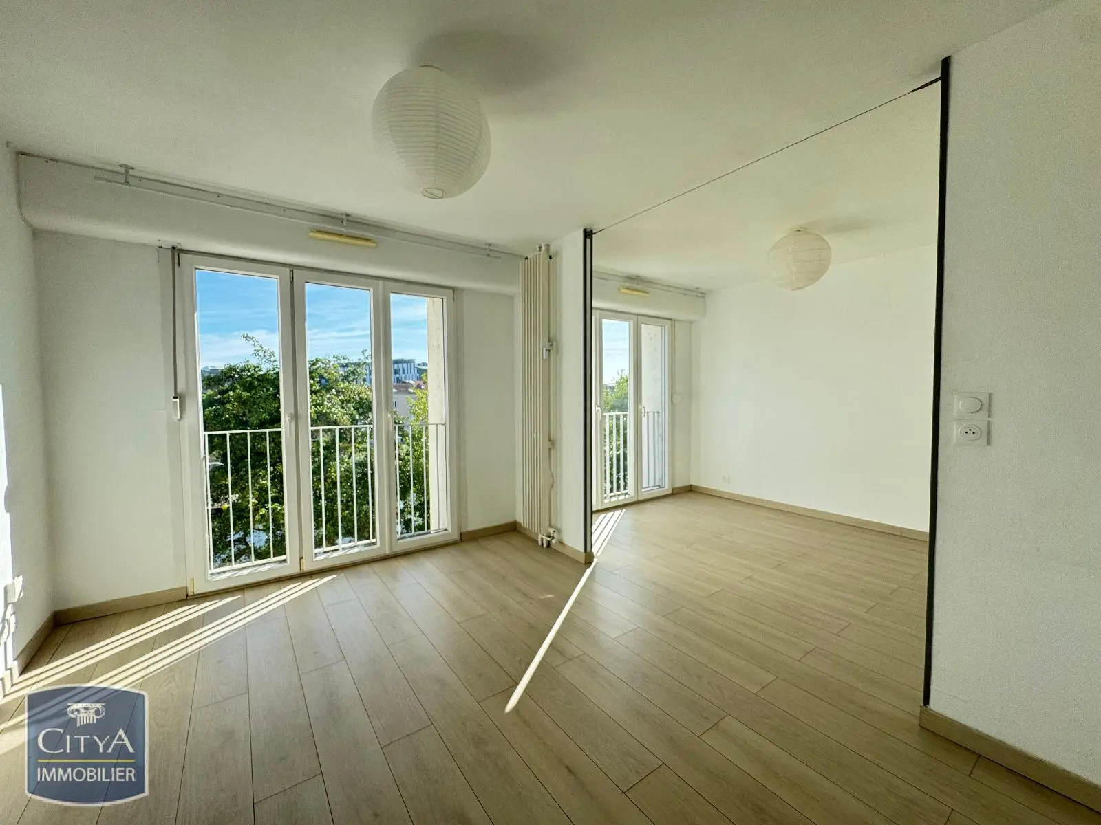Photo 2 Appartement 1 pièce 29.44m²