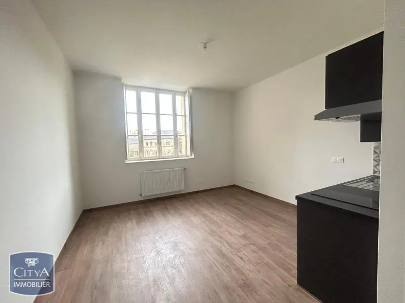 Photo 2 Appartement 1 pièce 28.38m²