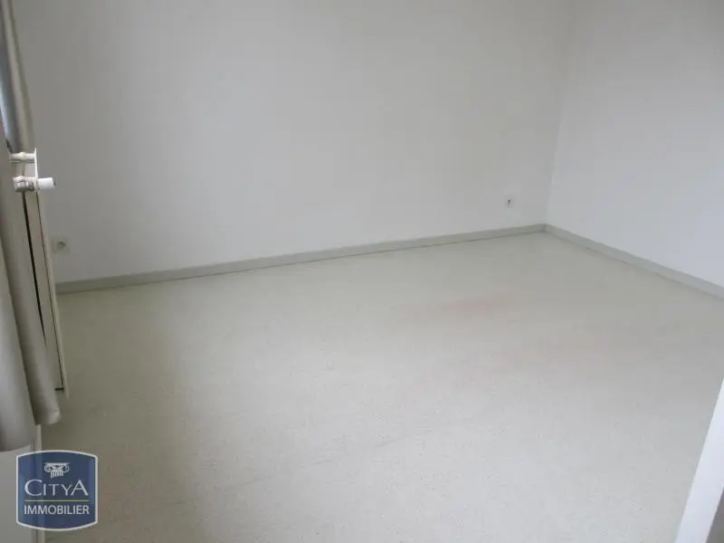 Photo 3 Appartement 1 pièce 34.1m²
