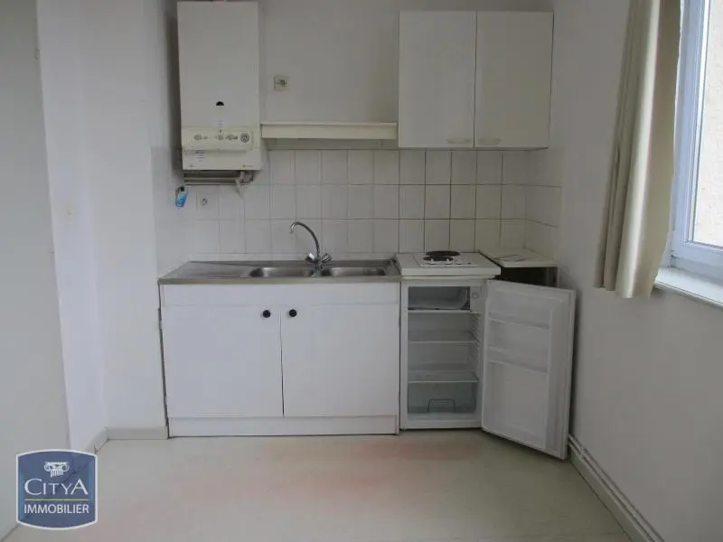Photo 2 Appartement 1 pièce 34.1m²