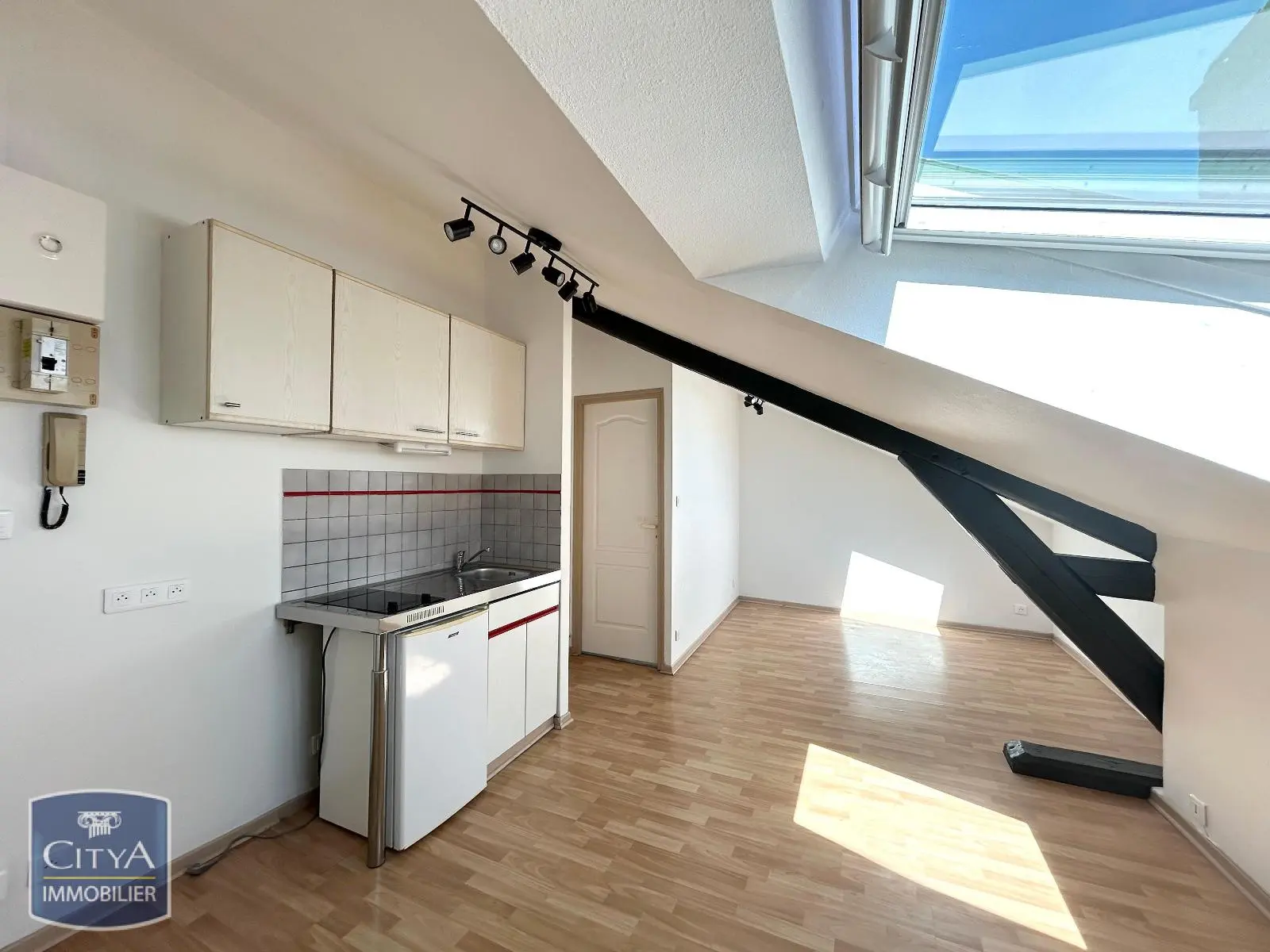 Photo 1 Appartement 1 pièce 16.55m²