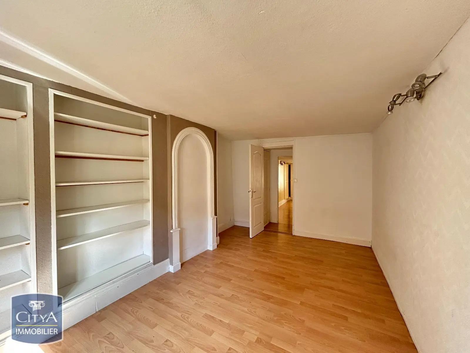 Photo 3 Appartement 1 pièce 31.39m²